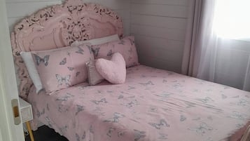 Hytte - 2 soveværelser - balkon - udsigt til have | 2 soveværelser