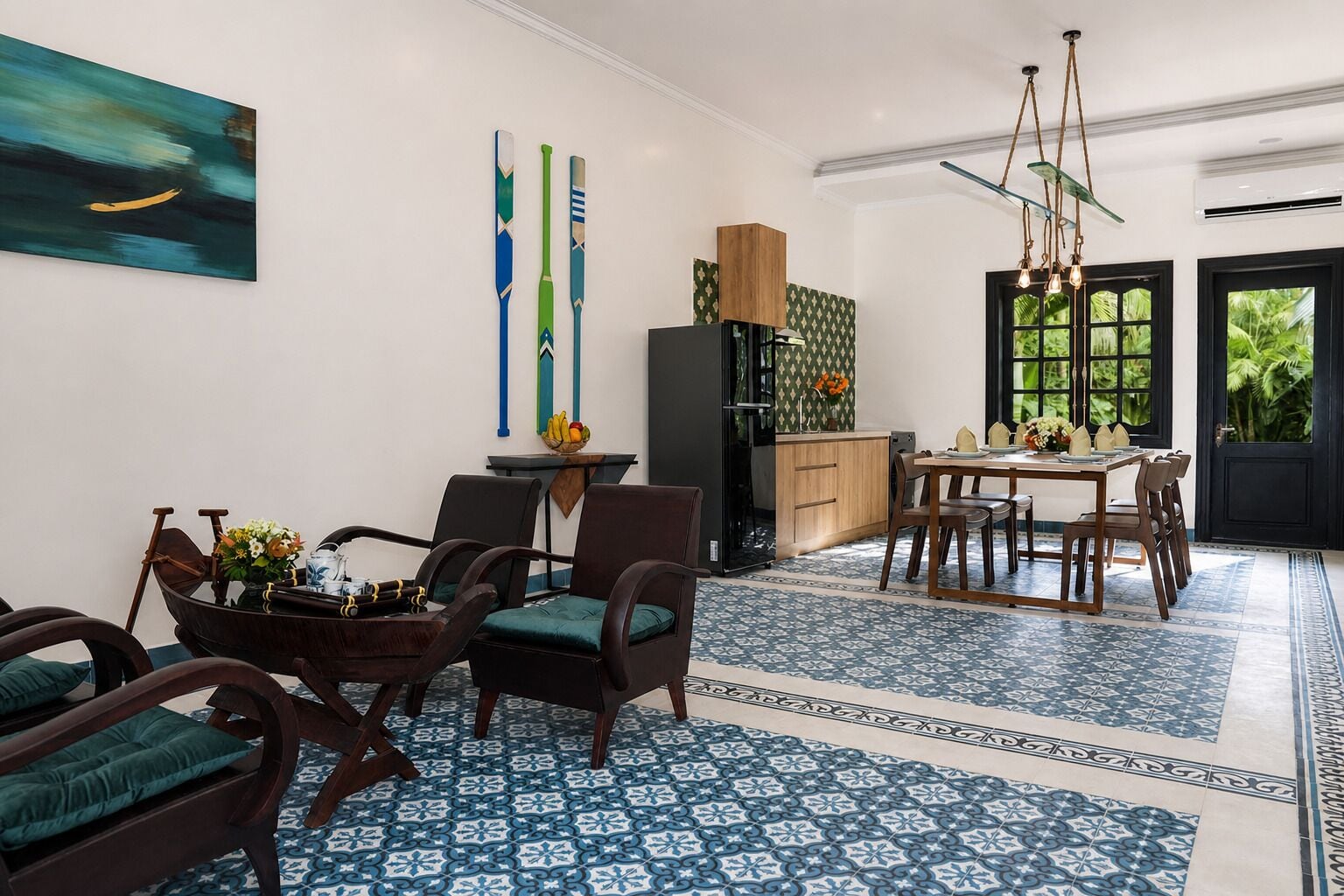 Vila luxo, 3 quartos, vista para o jardim | Área de estar | Smart TV