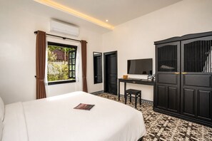 Deluxe Studio, 1 King Bed, Patio | Garden view - MUCA Hoian Co-living & Work Retreat (Hoi An)