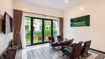 Vila Deluks, 3 kamar tidur, pemandangan kebun | Area keluarga | Smart TV