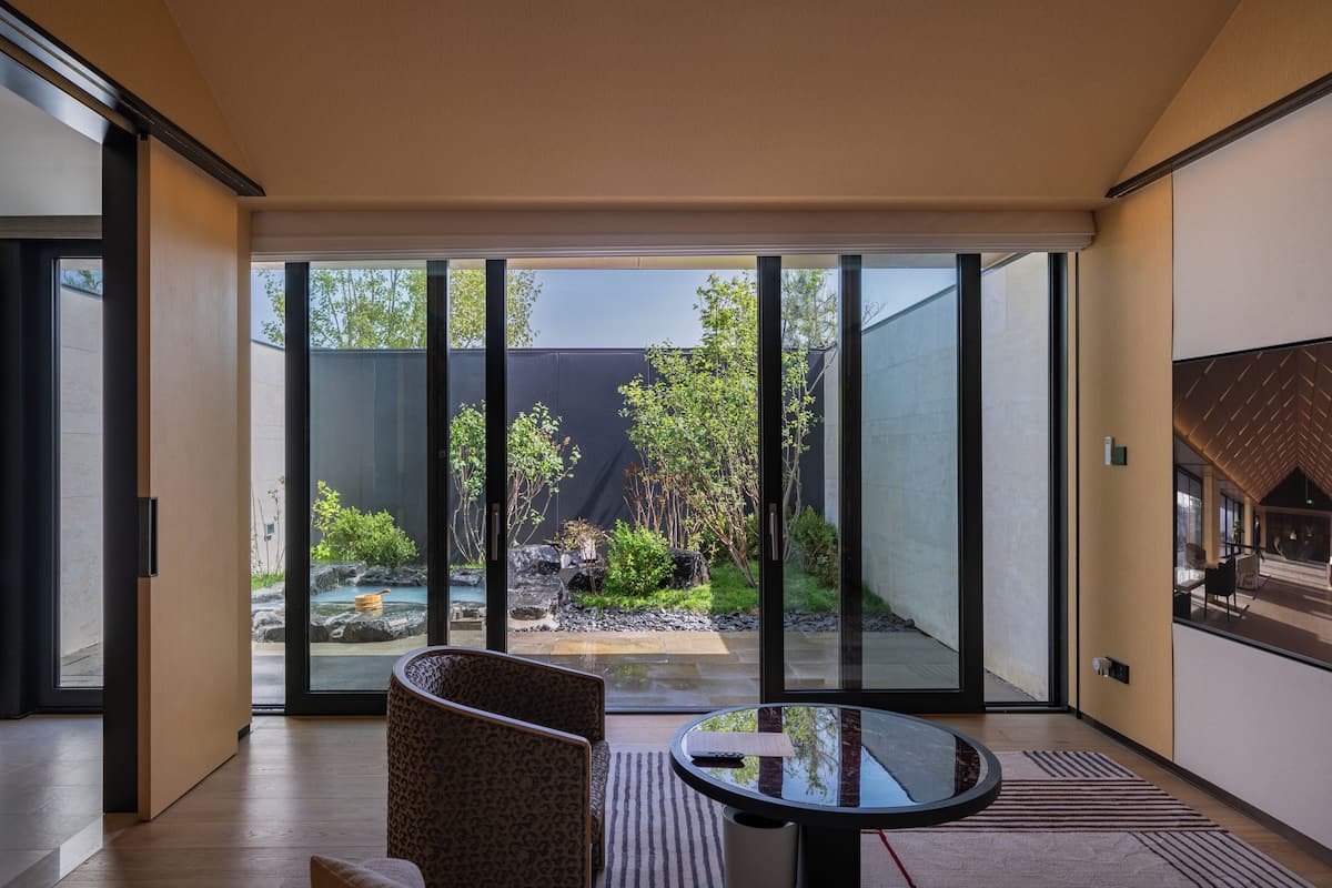 Phòng 4 dành cho gia đình, 1 phòng ngủ, không được mang vật nuôi, quang cảnh sân vườn | Truy cập Internet không dây miễn phí