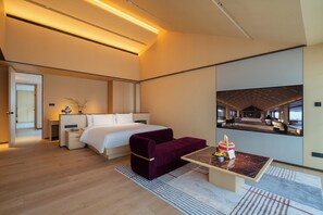 Premier Suite, 2 Bedrooms, Pets Not Allowed, Courtyard View | Free WiFi - Beijing Yipiao Courtyard Hot Spring Resort, Universal Resort Area (Beijing)