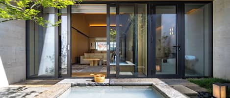 Doppelzimmer im japanischen Stil, 1 King-Bett, Haustiere nicht gestattet, Blick auf den Innenhof