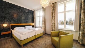 In-room safe, desk, laptop workspace, iron/ironing board