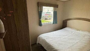 3 bedrooms, individually decorated, individually furnished, free WiFi