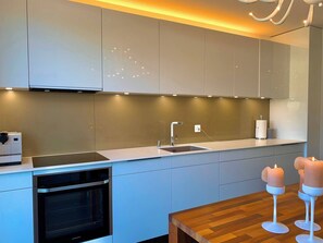 Room, 1 Bedroom, Balcony | Interior