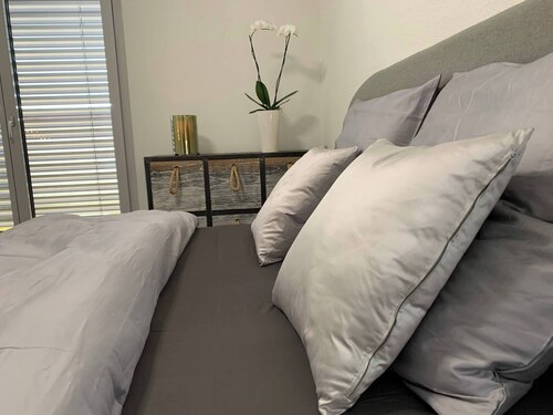 Room-central & Elegant at the new Reside