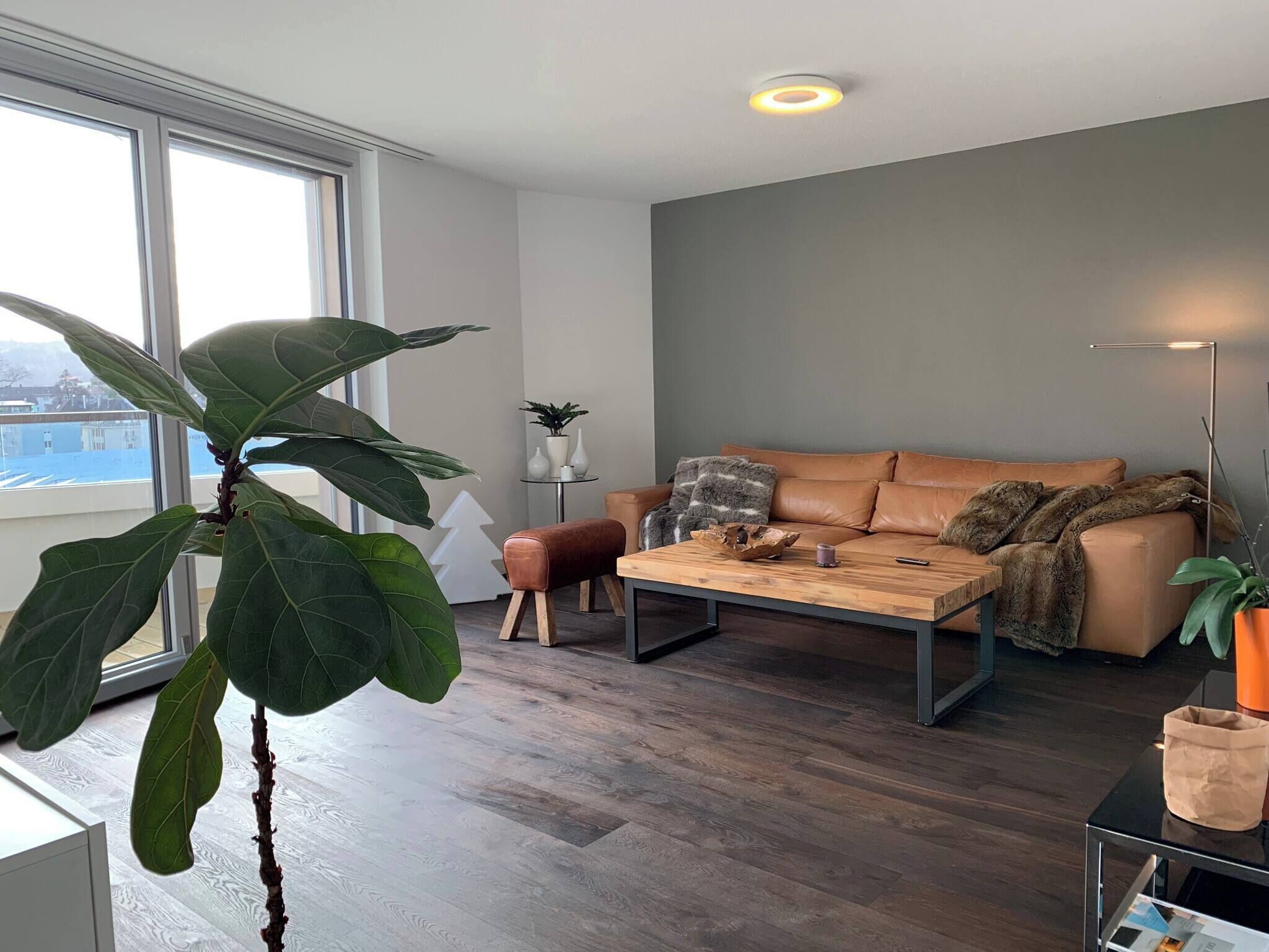 Zimmer, 1 Schlafzimmer, Balkon | Wohnzimmer