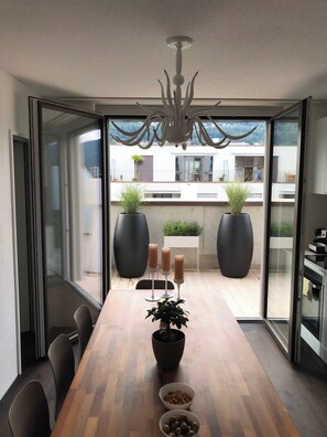 Rom, 1 soverom, balkong | Spisestue