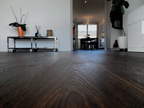 Room, 1 Bedroom, Balcony | Interior