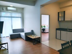 Habitación Premier, balcón, vistas a la ciudad | Zona de estar