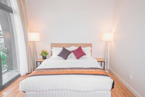 Deluxe Double Room, Balcony, City View