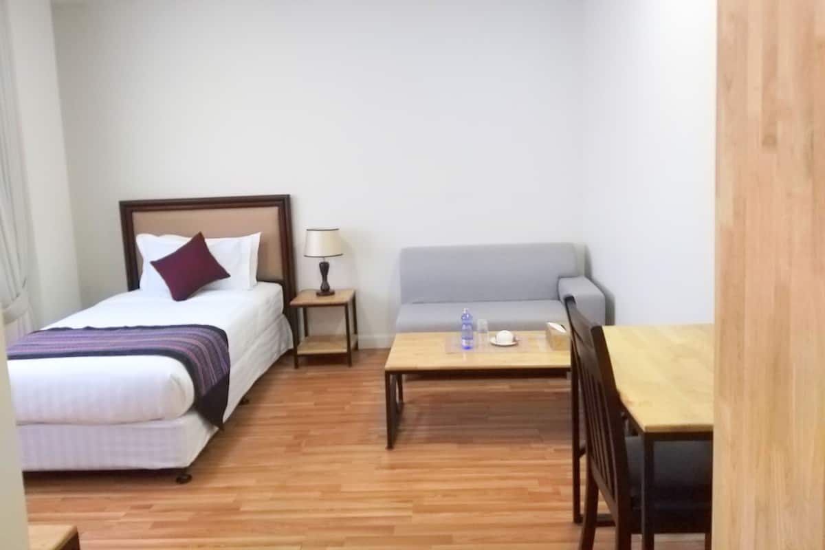 Enkeltrom – superior, byutsikt | Safe på rommet og wi-fi (inkludert)