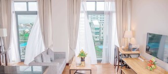 Yankin Heights Hotel