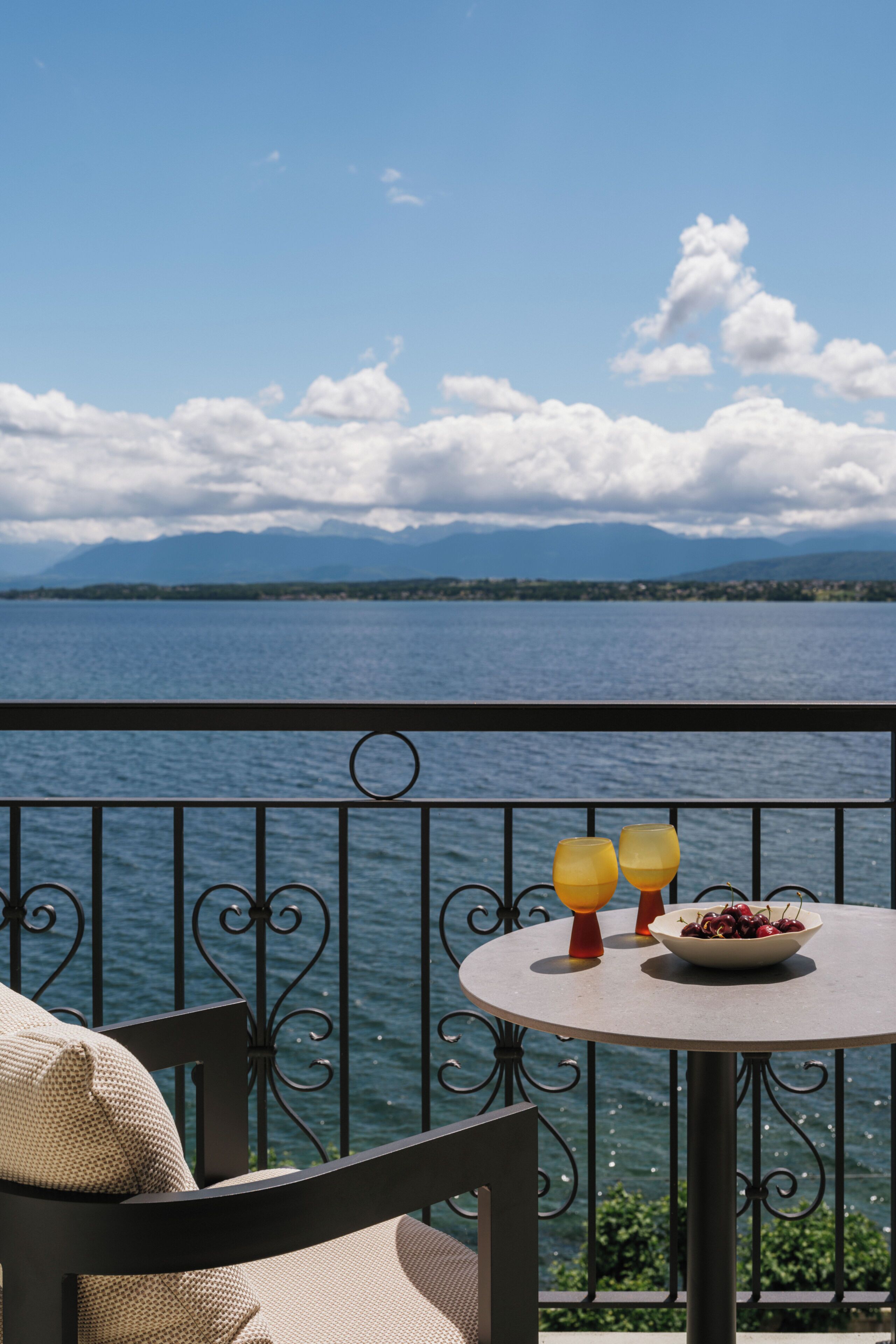 Suite de lujo, balcón, vista al lago | Balcón