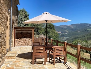 House, 2 Bedrooms, Mountain View | Terrace/patio - Casa Liñeiras - Amencer (A Pontenova)