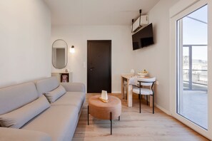 Smart TV - Halia - Cozy 1-bedroom apartment in the center of Volos with view! (Volos)