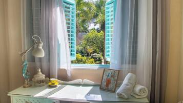 Apartment, 2 Bedrooms, Accessible, Balcony | Interior