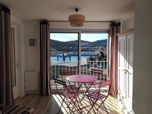 Dining - T2 45 m² with 51 m² terrace and private parking, 7 nights minimum (Port-Vendres)