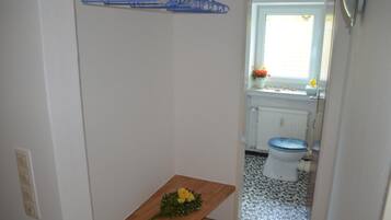 Apartemen | Kamar mandi | Handuk