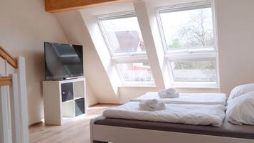 2 多间卧室、办公桌、熨斗/熨衣板、免费 WiFi