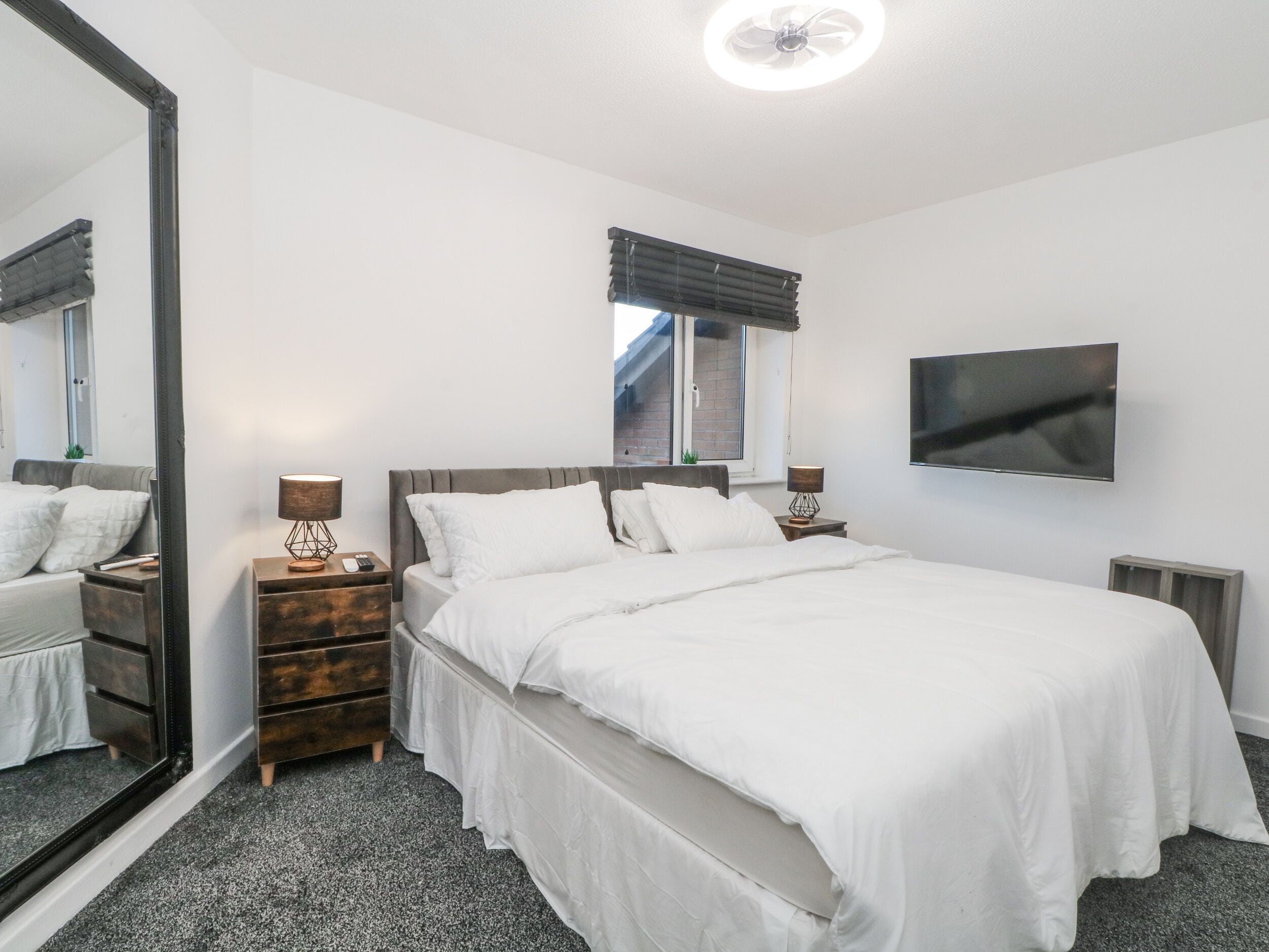 3 bedrooms, individually decorated, individually furnished, free WiFi