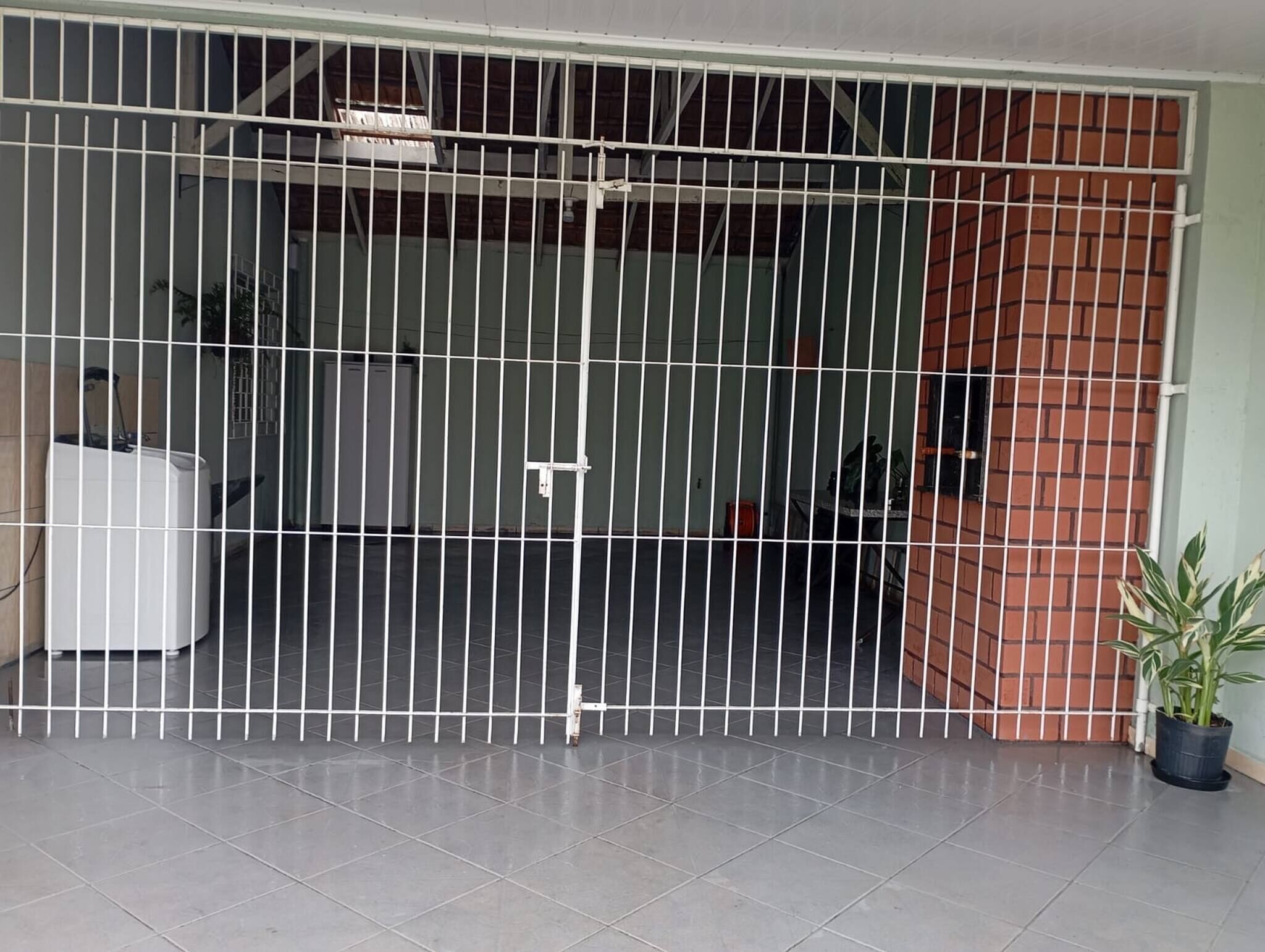 House, 3 Bedrooms, Smoking | Property grounds