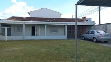 House, 3 Bedrooms, Smoking | Exterior