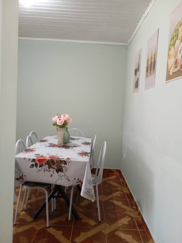 House, 3 Bedrooms, Smoking | Dining room