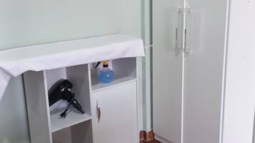 House, 3 Bedrooms, Smoking | Interior