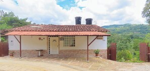 Exterior - Country Cabin With Mountain Views (San Gil)