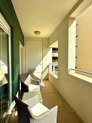 Property grounds - Fort Cambridge, Sliema 1 BDR (Sliema)