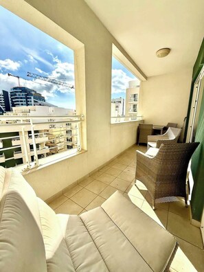 Property grounds - Fort Cambridge, Sliema 1 BDR (Sliema)