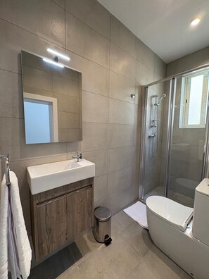 Shower, hair dryer - Sliema Brand New 1BDR Flat (Sliema)