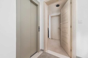 Interior - Gzira Brand NEW 2BDR Apartment Just off Seafront (Gżira)