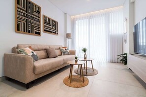 TV - Shoreline Residence Brand NEW 1 BDR Apartment (Kalkara)