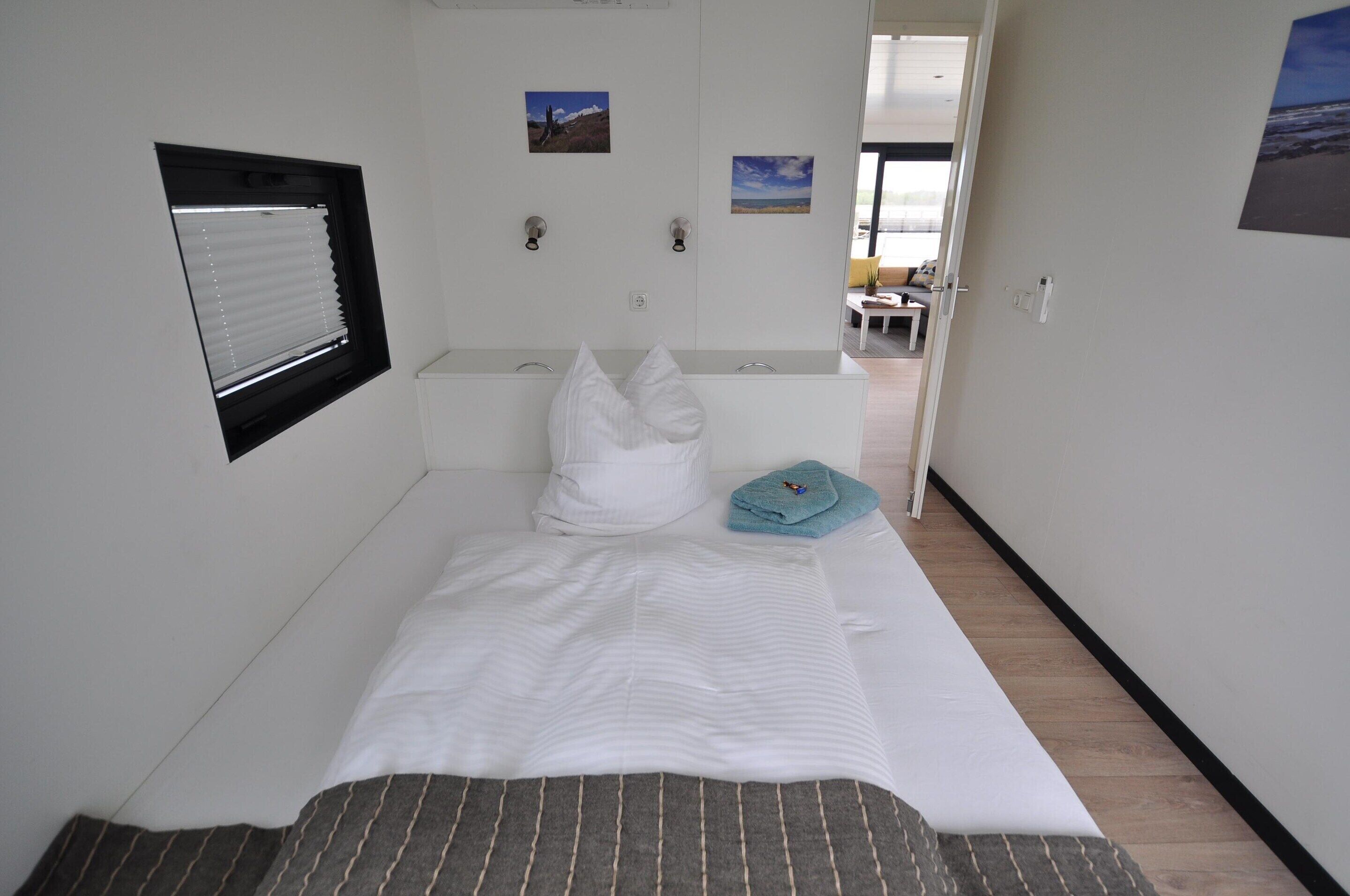 2 bedrooms, individually furnished