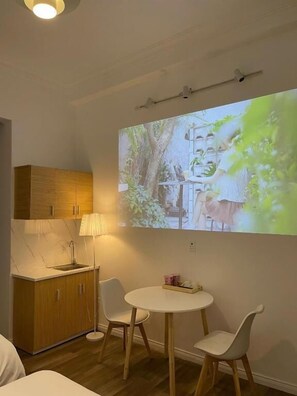 Dining - EMI HOMESTAY (Ho Chi Minh)