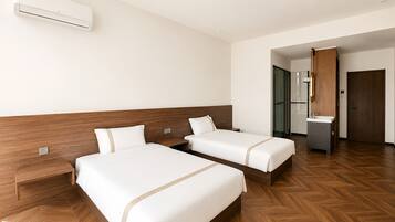 Desk, WiFi (free), bed sheets