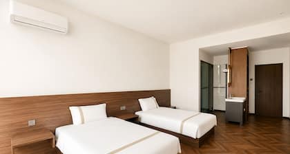 harbor international hotel