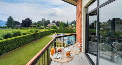 Aurora Villa with pool in Lesa