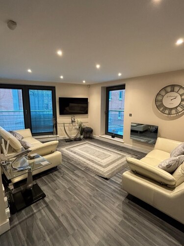 Luxury Bond Street apartment is ideally located in the city of Chelmsford