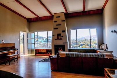 Stunning Panoramic View Swimming Pool 3-bedroom Apartment in the Luxury of Eros.