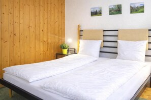 3 bedrooms, free WiFi, bed sheets - Ca Brunella 2 (Cugnasco-Gerra)