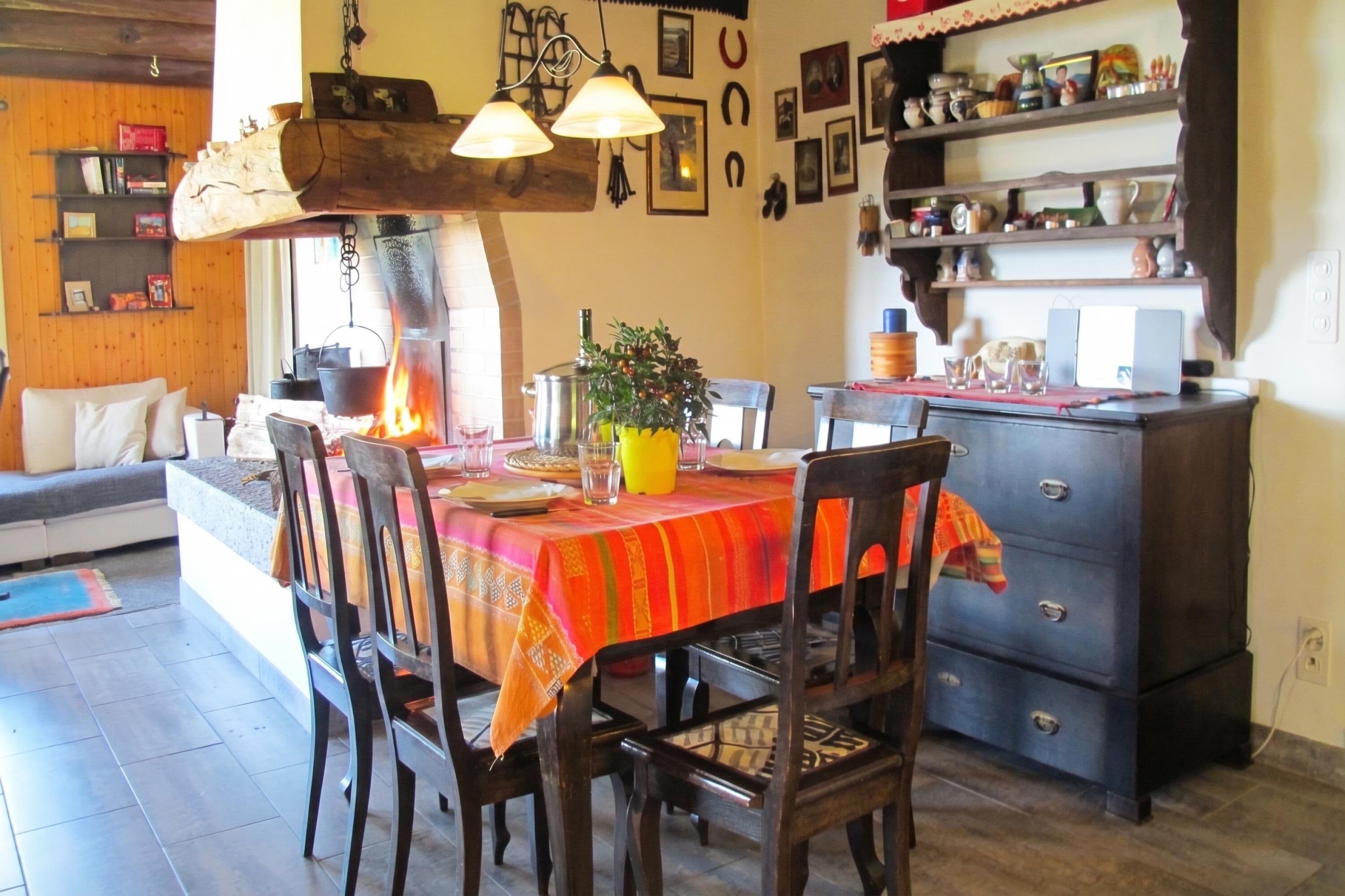 Chalet Familial, plusieurs chambres, côté montagne (Ca Brunella 1) | Intérieur