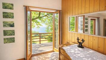Family Chalet, Multiple Bedrooms, Mountainside (Ca Brunella 1) | Pemandangan dari bilik