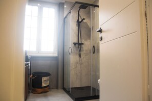 Shower, hair dryer, bidet, towels - CasaBianca, Passoscuro,Palidoro,BambinGesú (Passoscuro)