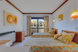 3 Schlafzimmer, Bügeleisen/Bügelbrett, Internetzugang, Bettwäsche