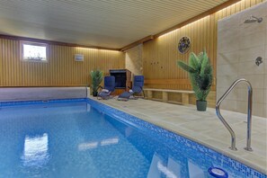 Indoor pool - Hotel Haus Anna (Bayerisch Eisenstein)