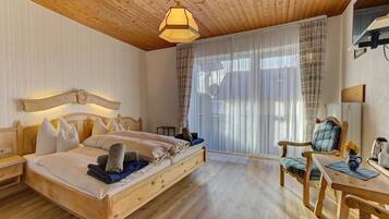 Doppelzimmer | Schreibtisch, kostenloses WLAN, Bettwäsche